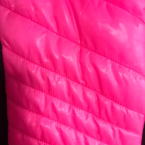 Xersion Black/Pink Neon Puffer Vest Medium - Picture 5 of 6
